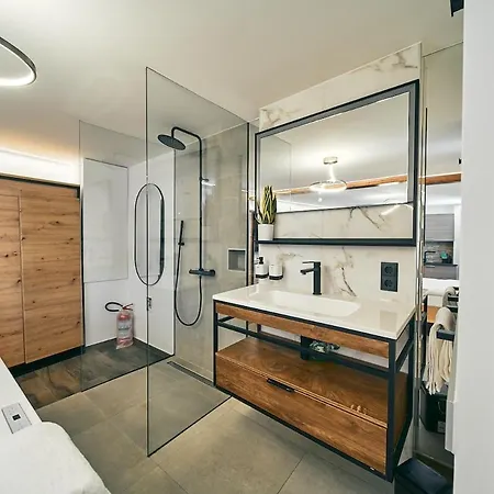 Clato Living - Trogmann Апартаменти Мерано