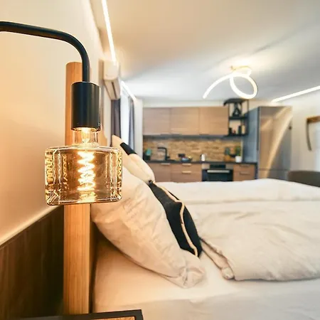 Clato Living - Trogmann Апартаменти Мерано